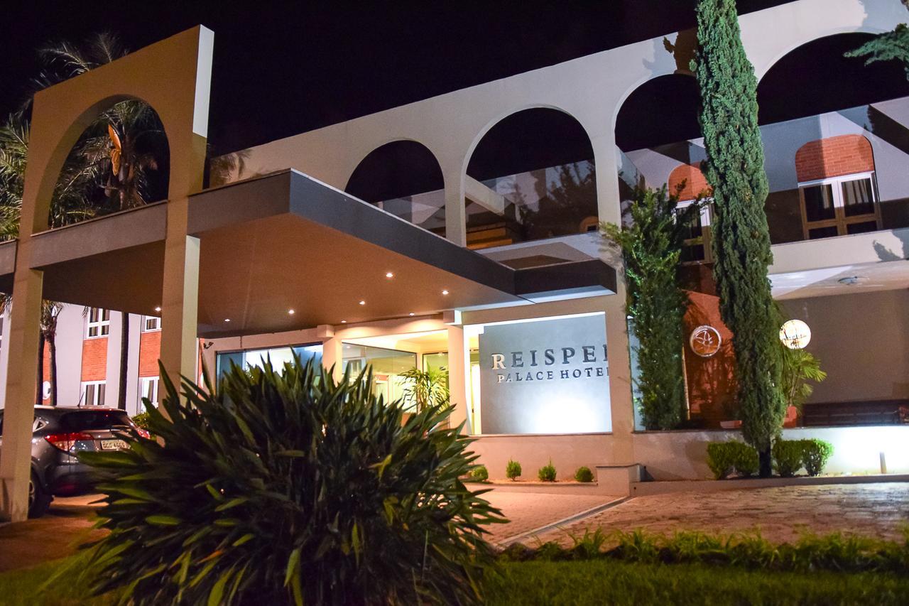 Reisper Palace Hotel 카탄두바 외부 사진