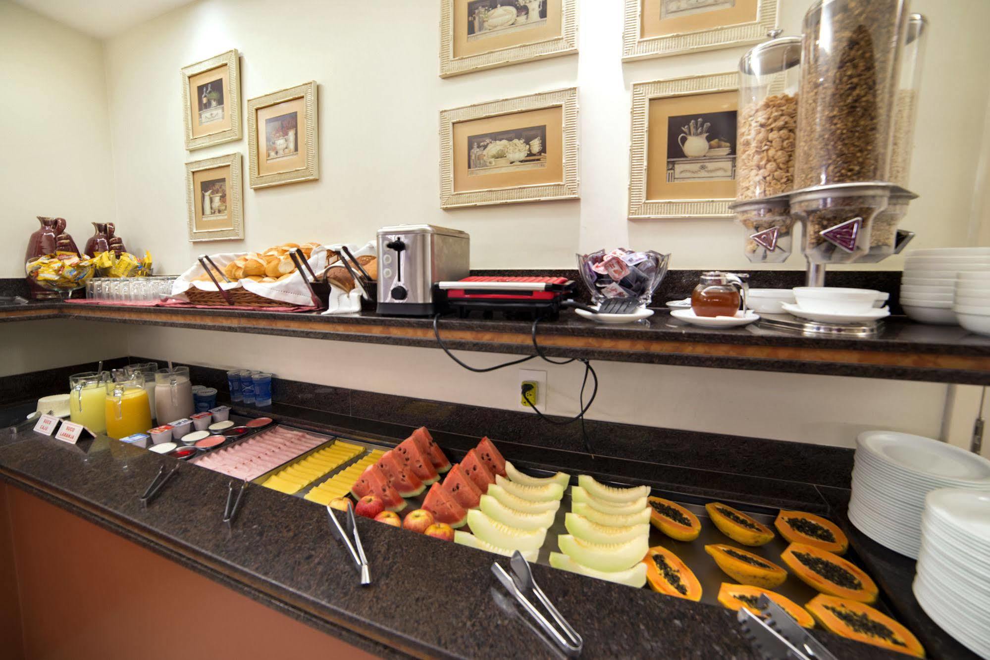 Reisper Palace Hotel 카탄두바 외부 사진