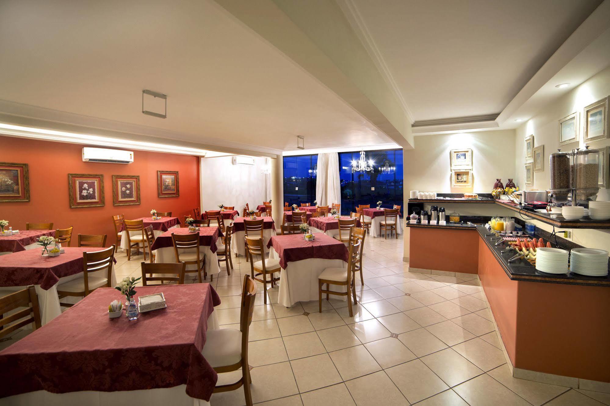 Reisper Palace Hotel 카탄두바 외부 사진