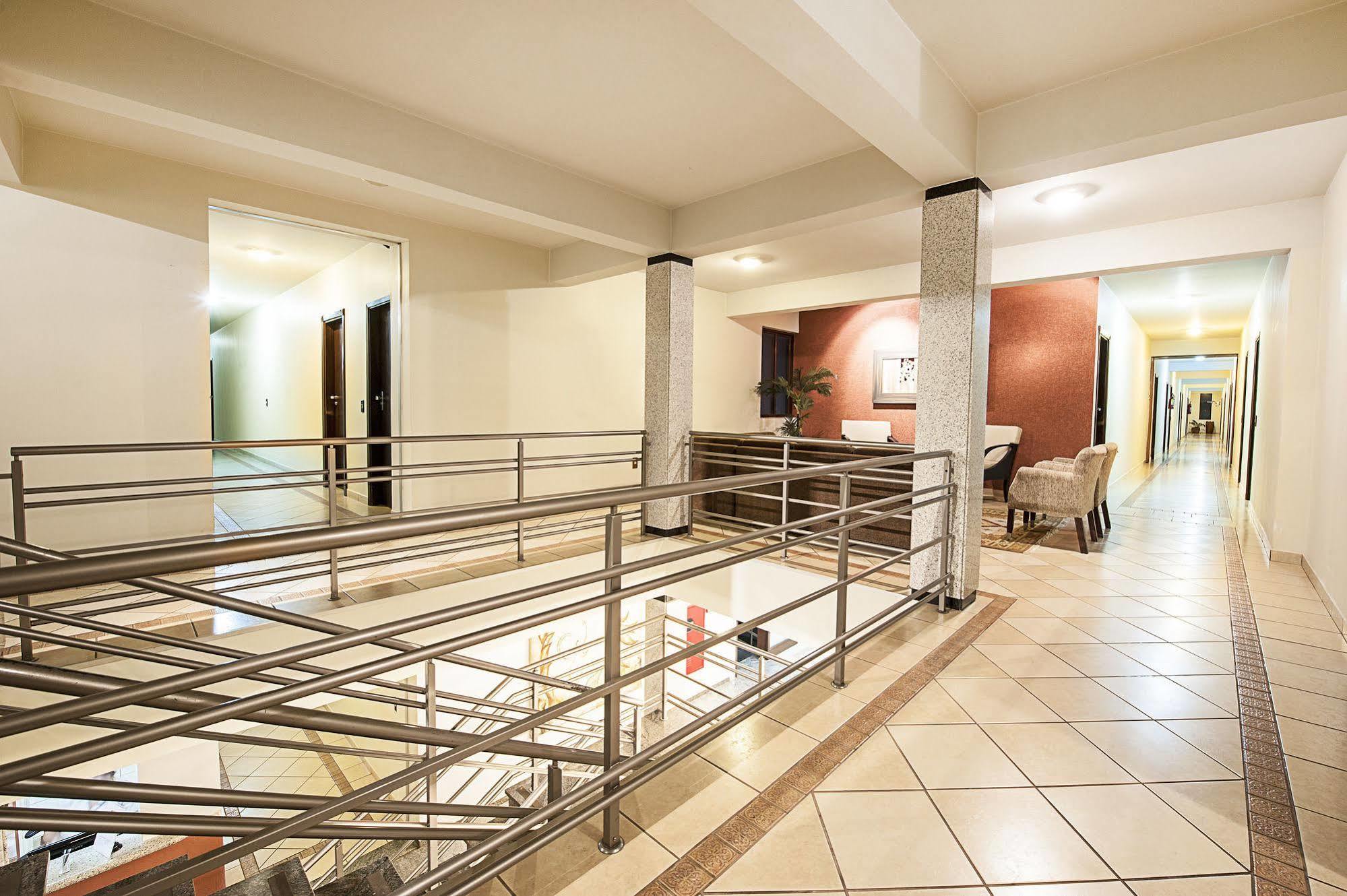 Reisper Palace Hotel 카탄두바 외부 사진